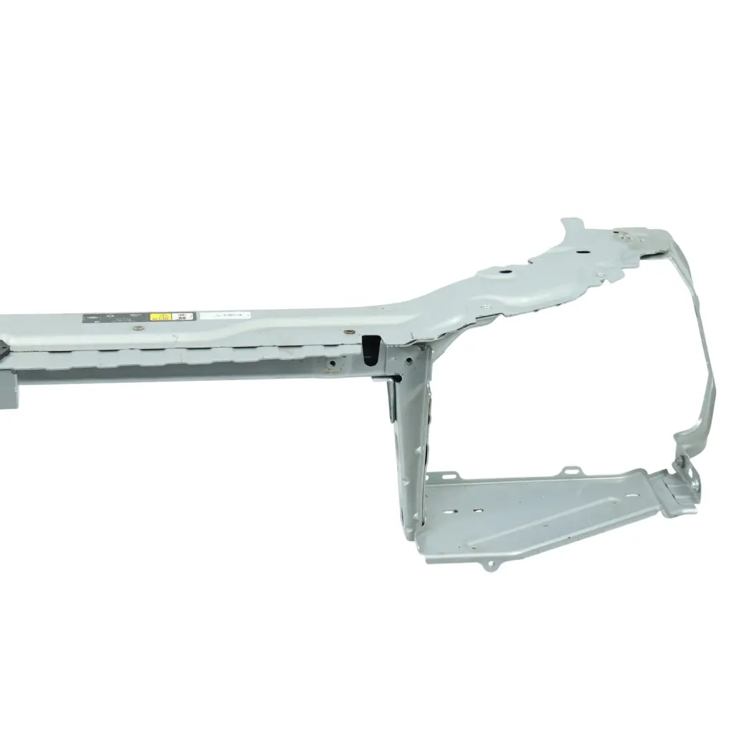 Mocowanie Panelu Przedniego Indus Silver - 863 do Land Rover Freelander 2 o numerze LR022102 Land Rover Freelander 2 Mocowanie Panelu Przedniego Indus Silver - 863 - SKU LR022102-INS - Numer Części LR022102