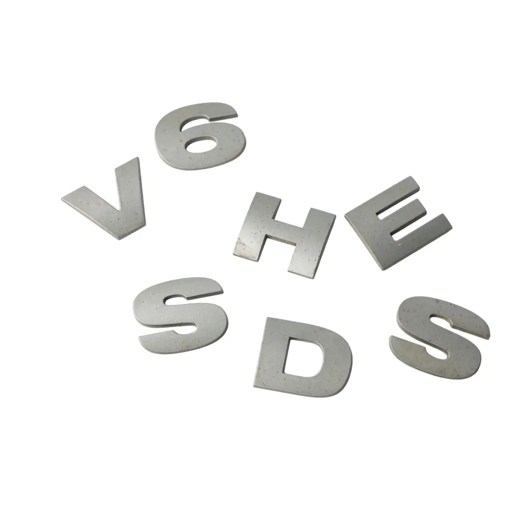 Land Rover Discovery 4 L319 Autocollant Logo Et Emblème Arrière - SKU LR023387 - Numéro de pièce LR023387