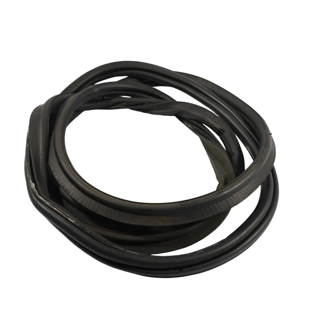 Range Rover L322 Guarnizione In Gomma Per Portellone Del Bagagliaio - SKU LR024161 - Numero di parte LR024161