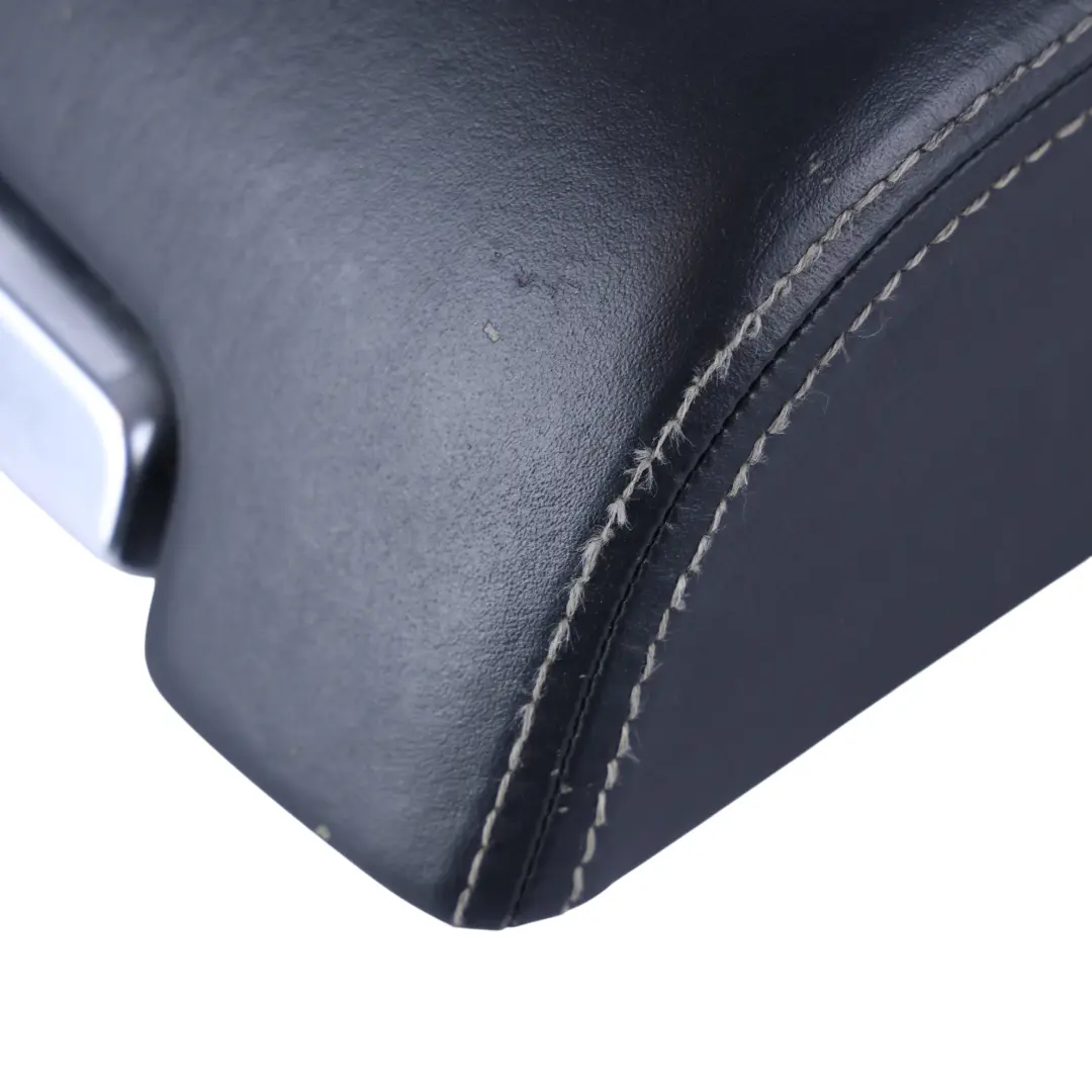 Apoyabrazos Central Delantero Caja Almacenamiento AH22-045C74-BC para Land Rover L319 con número de pieza LR025809 Land Rover L319 Apoyabrazos Central Delantero Caja Almacenamiento AH22-045C74-BC - SKU LR025809 - Número de pieza LR025809