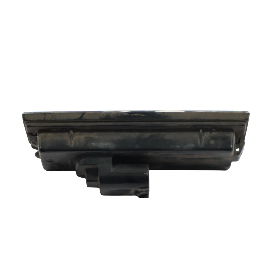 Kennzeichen Leuchte Hinten Links Rechts für Range Rover Evoque L538 mit Teilenummer LR025837 Range Rover Evoque L538 Kennzeichen Leuchte Hinten Links Rechts - SKU LR025837 - Teilenummer LR025837