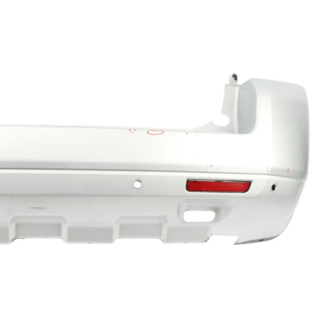 Tylny Zderzak Indus Silver Metalik - 863 do Land Rover Freelander 2 L359 o numerze LR025844 Land Rover Freelander 2 L359 Tylny Zderzak Indus Silver Metalik - 863 - SKU LR025844-INS - Numer Części LR025844