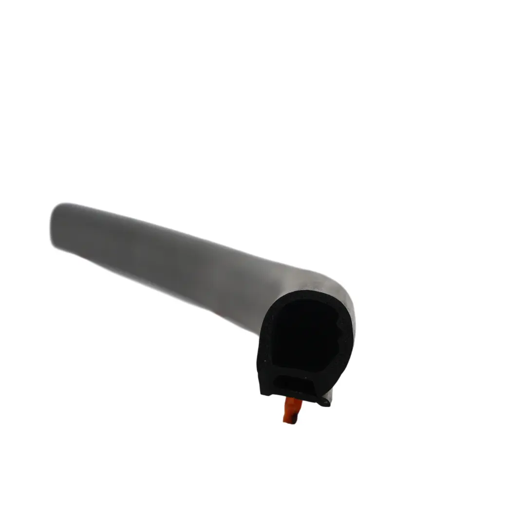 Motorhauben-Gummidichtung Links für Land Rover Discovery L550 mit Teilenummer LR026463 Land Rover Discovery L550 Motorhauben-Gummidichtung Links - SKU LR026463 - Teilenummer LR026463