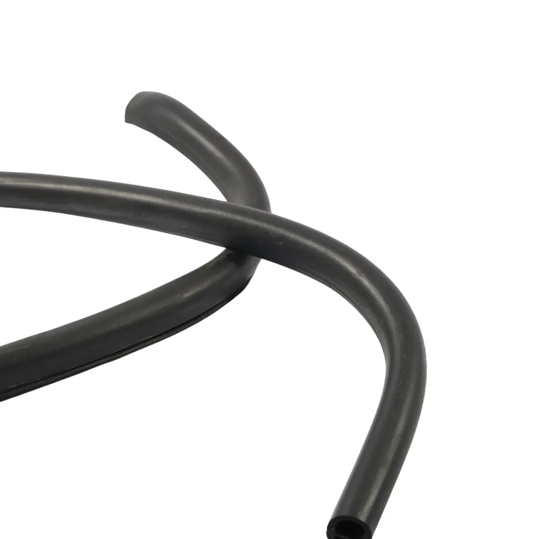 Guarnizione Del Cappuccio Di Gomma per Range Rover Evoque L538 con numero di parte LR027239 Range Rover Evoque L538 Guarnizione Del Cappuccio Di Gomma - SKU LR027239 - Numero di parte LR027239