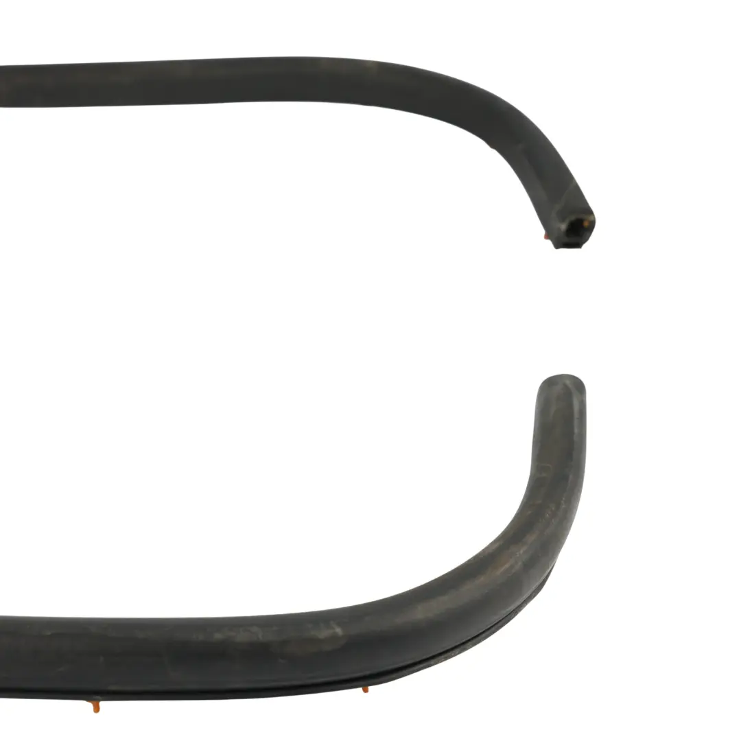 Joint D'Étanchéité Capot Caoutchouc pour Range Rover Evoque L538 à propos du numéro de pièce LR027239 Range Rover Evoque L538 Joint D'Étanchéité Capot Caoutchouc - SKU LR027239 - Numéro de pièce LR027239