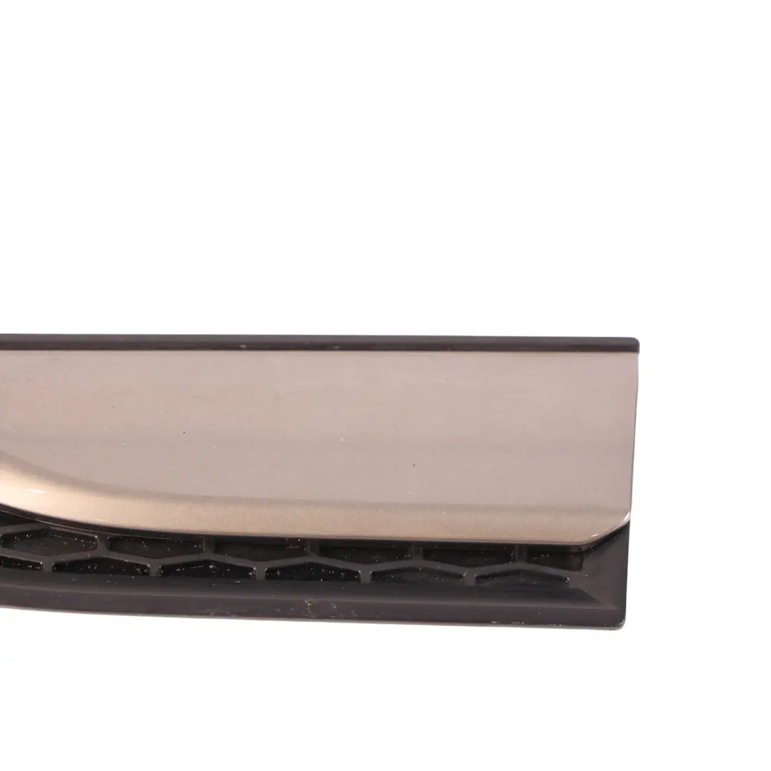 Guardabarros Delantero Izquierdo Arena Ipanema - 824 para Range Rover Evoque L538 con número de pieza LR027321 Range Rover Evoque L538 Guardabarros Delantero Izquierdo Arena Ipanema - 824 - SKU LR027321-ISA - Número de pieza LR027321