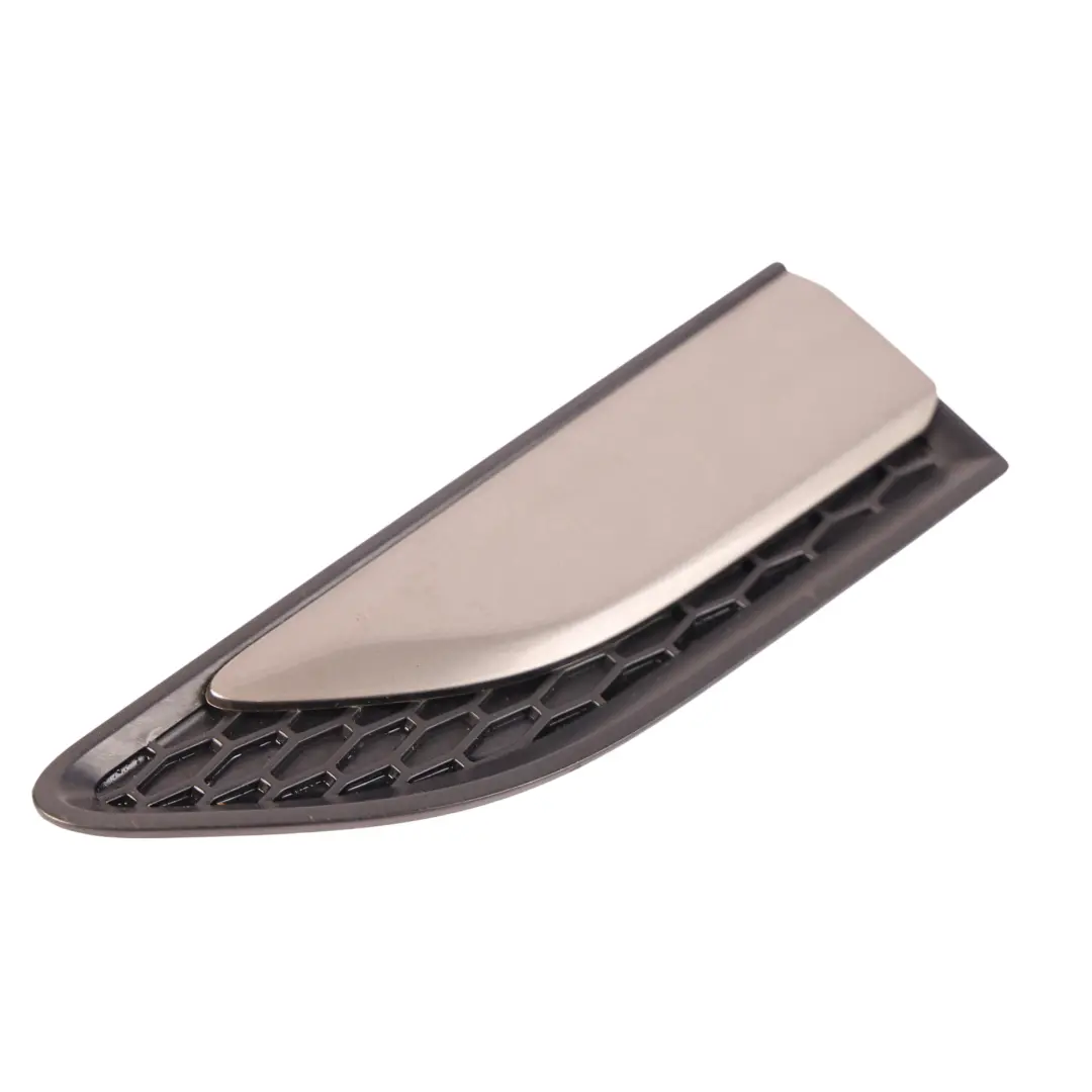 Copertura Parafango Anteriore Sinistro Ipanema Sand 824 per Range Rover Evoque L538 con numero di parte LR027321 Range Rover Evoque L538 Copertura Parafango Anteriore Sinistro Ipanema Sand 824 - SKU LR027321-ISA - Numero di parte LR027321