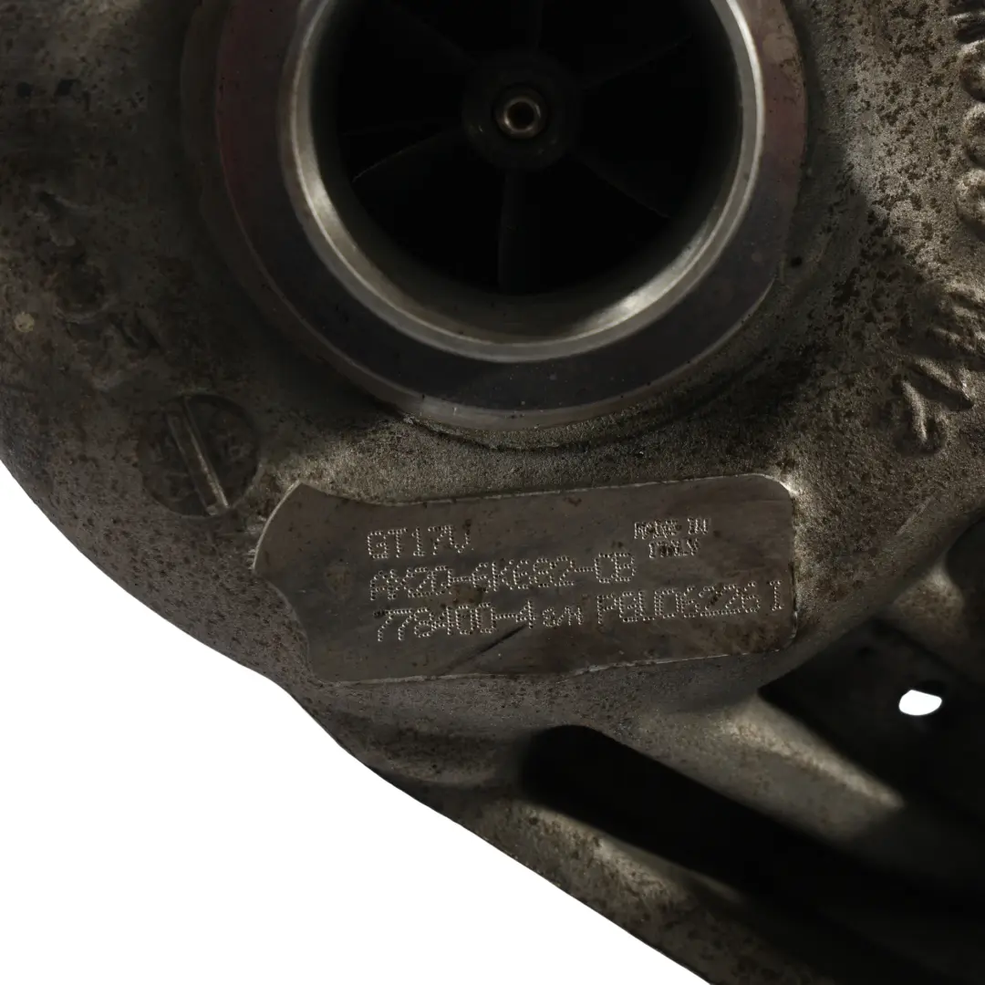 Turbocompresor 306DT 3.0 TDV6 Diesel AX2Q-6K682-CB para Land Rover Discovery 4 L319 con número de pieza LR029915 Land Rover Discovery 4 L319 Turbocompresor 306DT 3.0 TDV6 Diesel AX2Q-6K682-CB - SKU LR029915 - Número de pieza LR029915