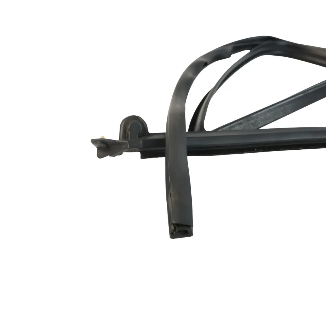 Guarnizione Porta Superiore Posteriore Sinistra per Range Rover Evoque L538 con numero di parte LR033108 Range Rover Evoque L538 Guarnizione Porta Superiore Posteriore Sinistra - SKU LR033108 - Numero di parte LR033108
