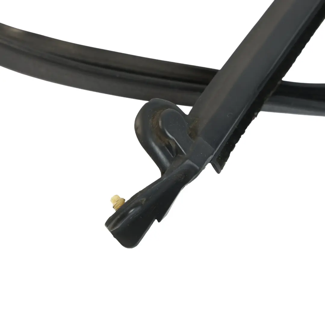Guarnizione Porta Superiore Posteriore Sinistra per Range Rover Evoque L538 con numero di parte LR033108 Range Rover Evoque L538 Guarnizione Porta Superiore Posteriore Sinistra - SKU LR033108 - Numero di parte LR033108