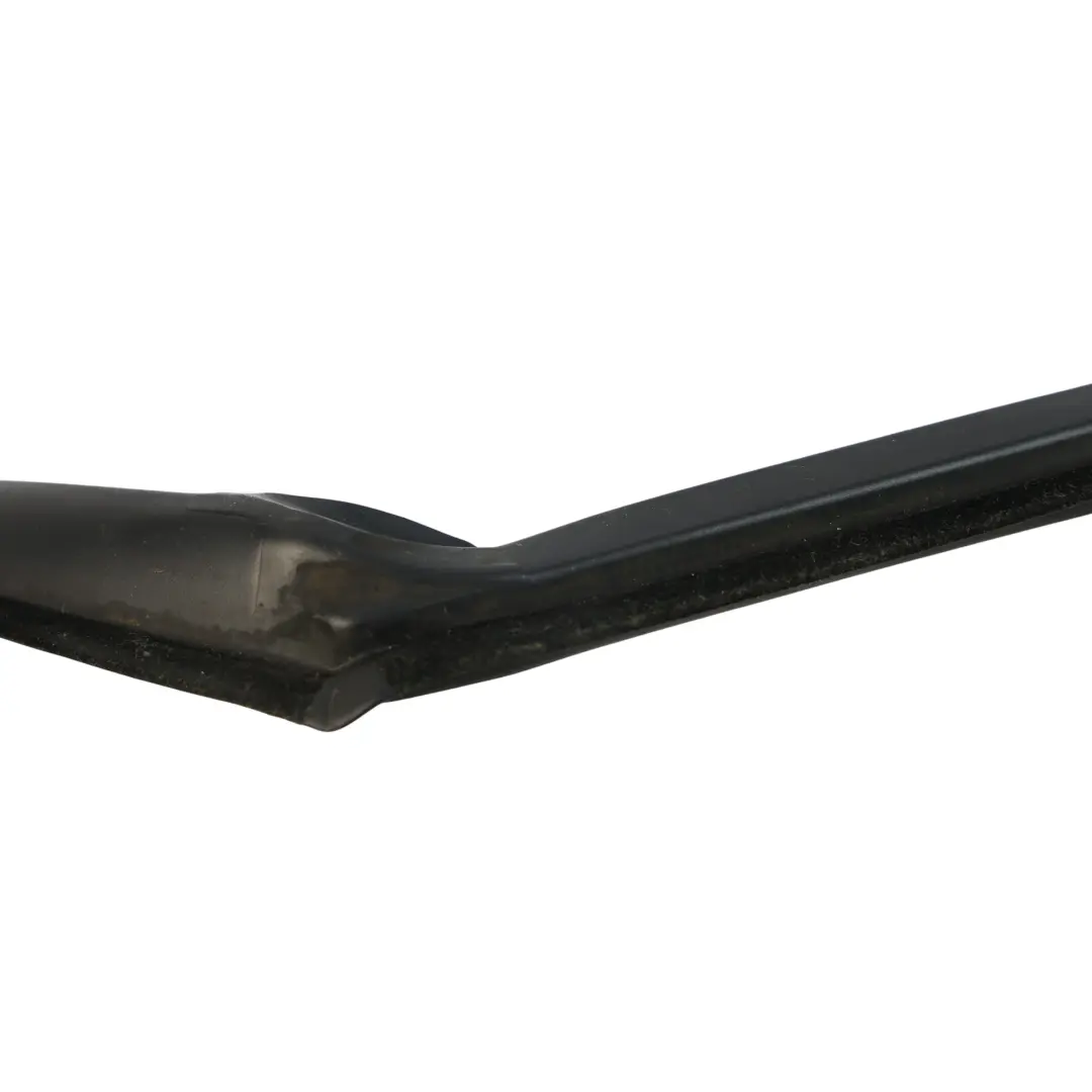 Guarnizione Porta Posteriore Superiore Sinistra per Range Rover Evoque L538 con numero di parte LR033109 Range Rover Evoque L538 Guarnizione Porta Posteriore Superiore Sinistra - SKU LR033109 - Numero di parte LR033109