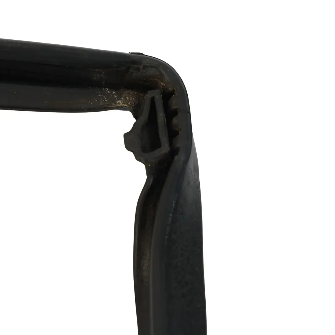 Joint Étanchéité Porte Arrière Gauche Supérieur pour Range Rover Evoque L538 à propos du numéro de pièce LR033109 Range Rover Evoque L538 Joint Étanchéité Porte Arrière Gauche Supérieur - SKU LR033109 - Numéro de pièce LR033109