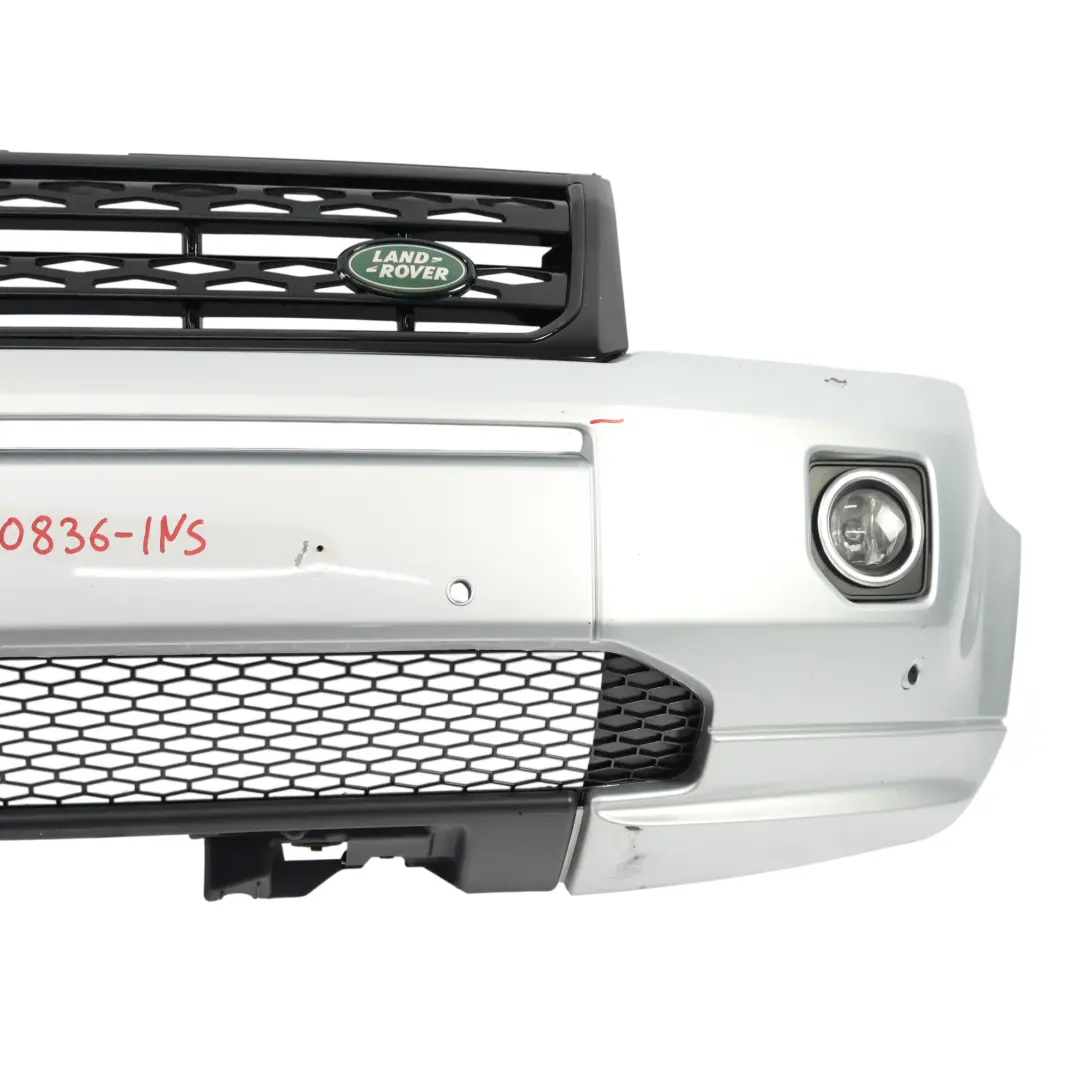Facelift Front Bumper Cover Indus Silver Metallic - 863 to Land Rover Freelander 2 with Part number LR040836 Land Rover Freelander 2 Facelift Front Bumper Cover Indus Silver Metallic - 863 - SKU LR040836-INS - Part number LR040836