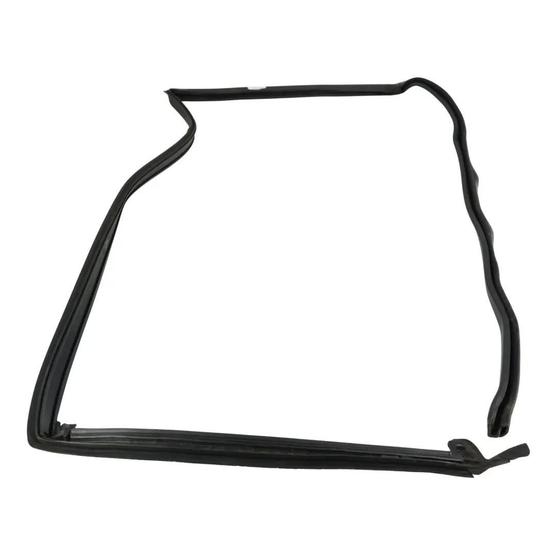 Door Window Frame Seal Gasket Rear Right O/S BJ32-25766-AE to Range Rover L538 with Part number LR040926 Range Rover L538 Door Window Frame Seal Gasket Rear Right O/S BJ32-25766-AE - SKU LR040926 - Part number LR040926