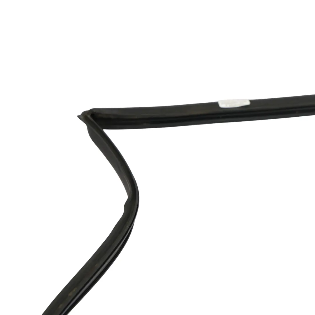 Joint De Cadre De Vitre De Porte Arrière Droite BJ32-25766-AE pour Range Rover L538 à propos du numéro de pièce LR040926 Range Rover L538 Joint De Cadre De Vitre De Porte Arrière Droite BJ32-25766-AE - SKU LR040926 - Numéro de pièce LR040926