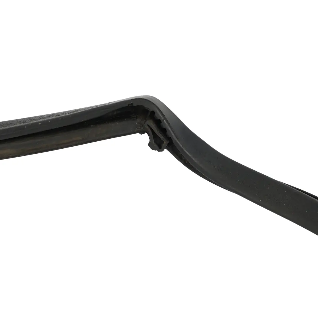 Range Rover L538 Guarnizione Finestrino Porta Posteriore Sinistra BJ32-25767-AE - SKU LR040927 - Numero di parte LR040927