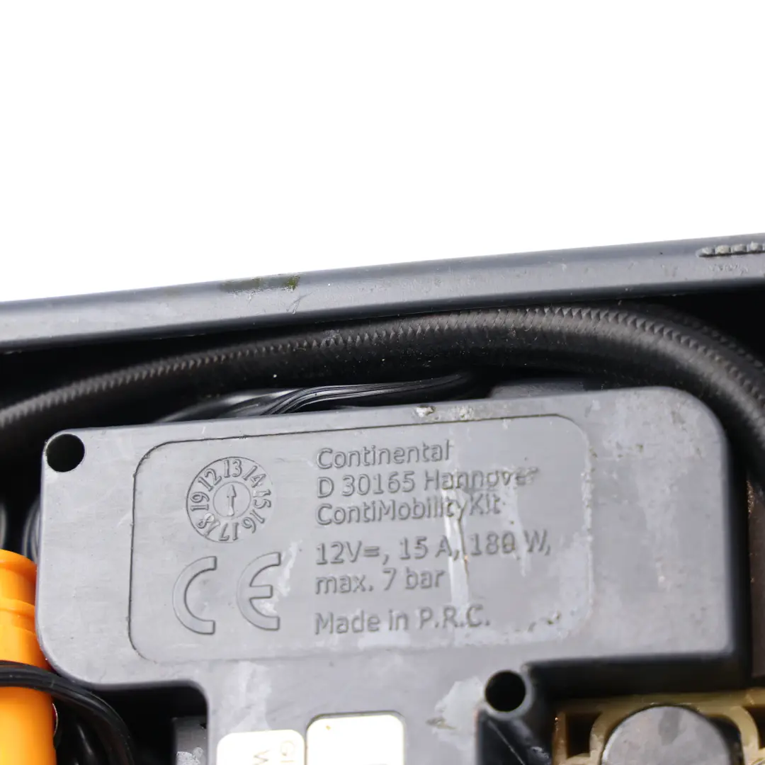 Zestaw Contimobility Kompresor Do Opon do Range Rover L538 Continental o numerze LR050994 Range Rover L538 Continental Zestaw Contimobility Kompresor Do Opon - SKU LR050994 - Numer Części LR050994