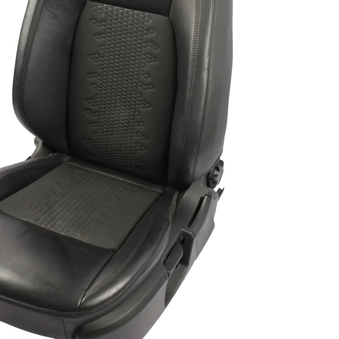 Land Rover Discovery L550 Fotel Przedni Podgrzewany Skóra Alcantara Czarna - SKU LR058652-1 - Numer Części LR058652