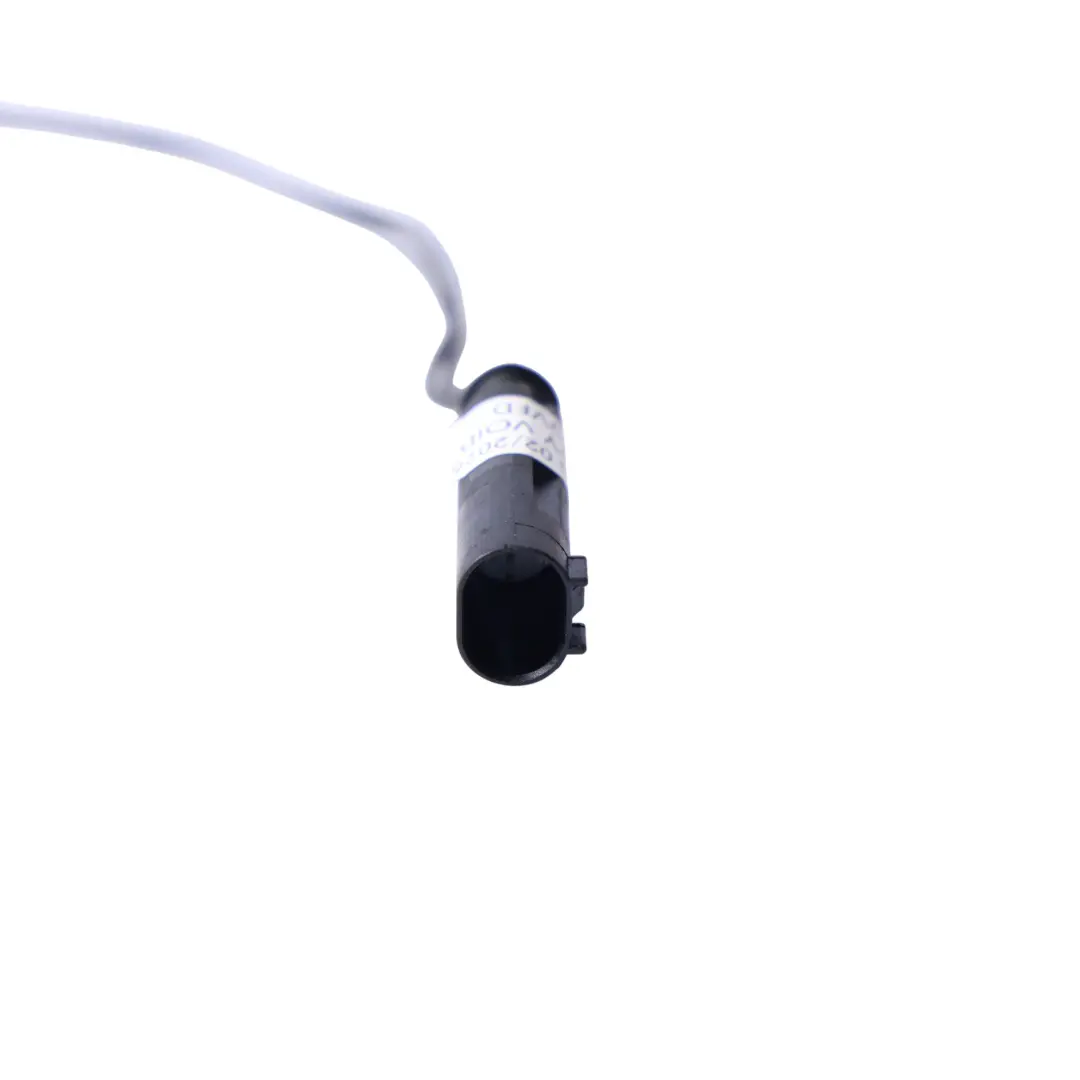 Front Windshield Water Jet Nozzle Spray FK7217666AB to Land Rover Discovery L550 with Part number LR059996 Land Rover Discovery L550 Front Windshield Water Jet Nozzle Spray FK7217666AB - SKU LR059996 - Part number LR059996