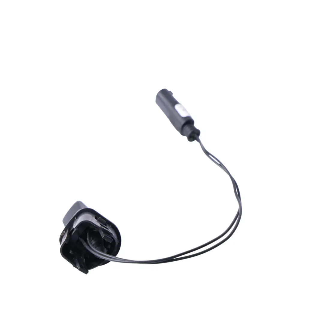 Ugelo Spruzatore Acqua Parabreza Anteriore per Land Rover Discovery L550 con numero di parte LR059996 Land Rover Discovery L550 Ugelo Spruzatore Acqua Parabreza Anteriore - SKU LR059996 - Numero di parte LR059996