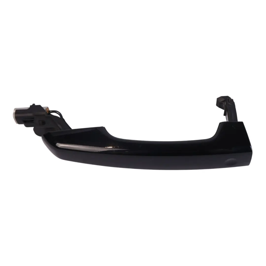 Tirador Puerta Sin Llave Negro - 820 para Land Rover Discovery Sport L550 con número de pieza LR061200 Land Rover Discovery Sport L550 Tirador Puerta Sin Llave Negro - 820 - SKU LR061200-SAB - Número de pieza LR061200