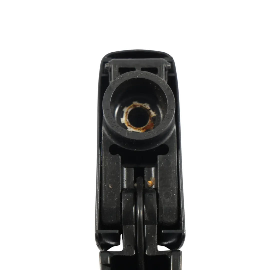 Brazo Limpiaparabrisas Trasero FK72-17C403-AA para Land Rover Discovery Sport L550 con número de pieza LR062820 Land Rover Discovery Sport L550 Brazo Limpiaparabrisas Trasero FK72-17C403-AA - SKU LR062820 - Número de pieza LR062820