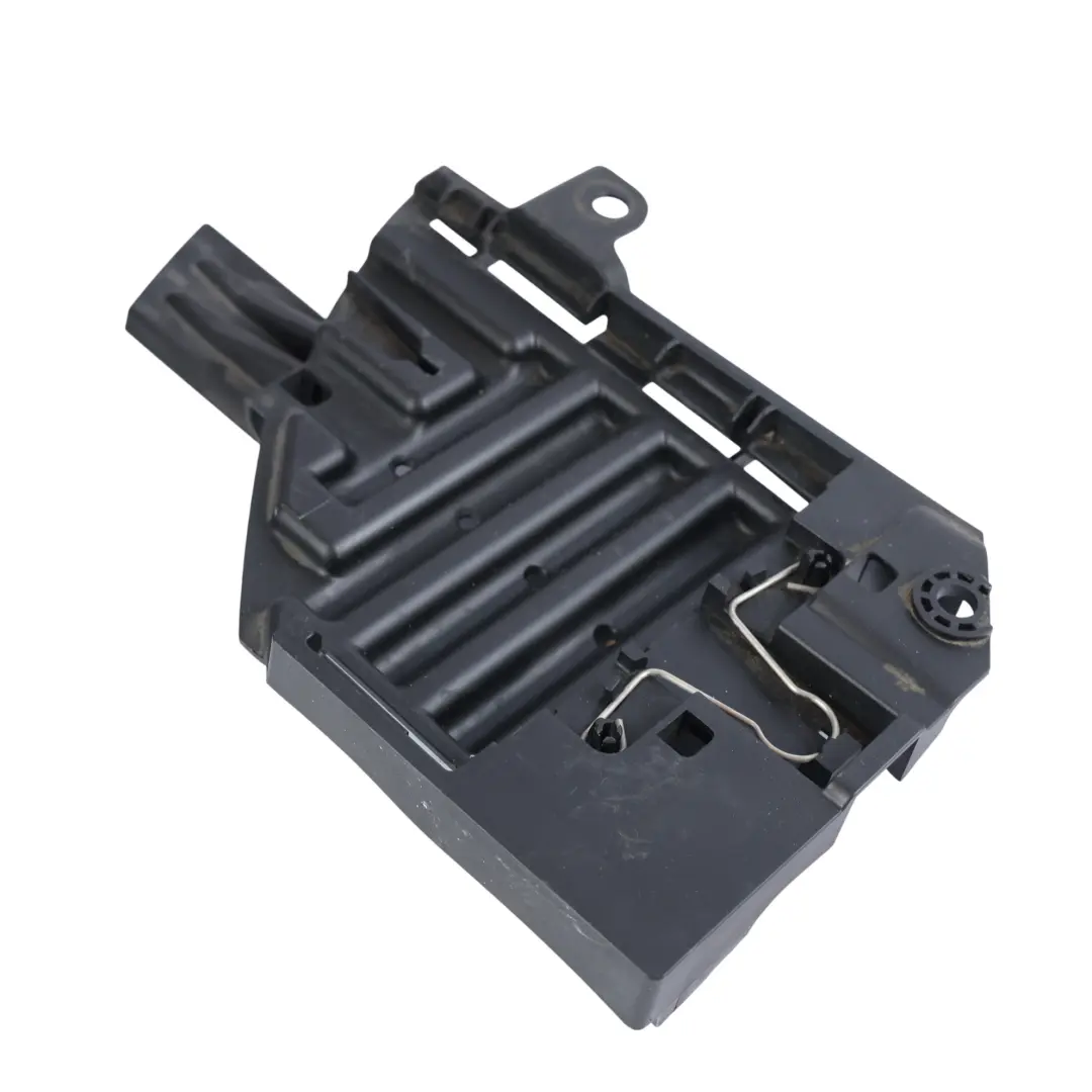 Supporto Faro Anteriore Sinistro per Land Rover Discovery Sport L550 con numero di parte LR066965 Land Rover Discovery Sport L550 Supporto Faro Anteriore Sinistro - SKU LR066965 - Numero di parte LR066965