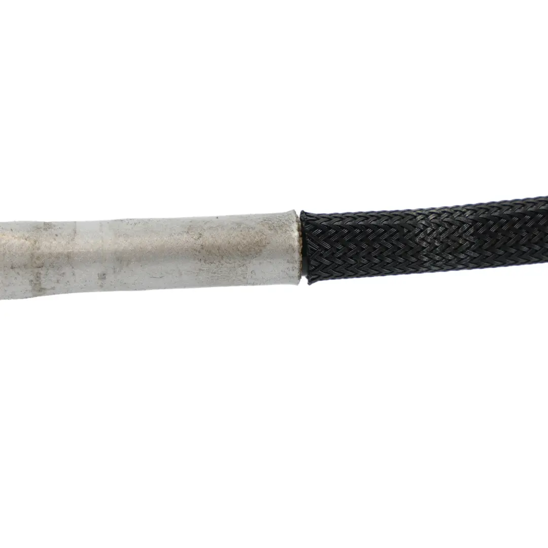 Tubo Manguera Filtro Combustible para Land Rover Discovery Sport L550 con número de pieza LR071915 Land Rover Discovery Sport L550 Tubo Manguera Filtro Combustible - SKU LR071915 - Número de pieza LR071915