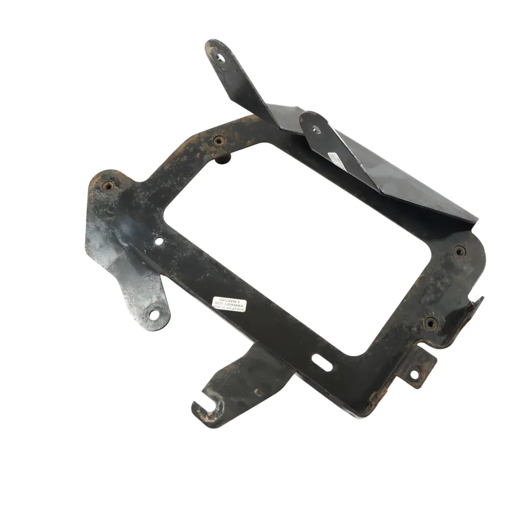 Uchwyt Mocowanie Intercoolera GJ32-6K767-AB do Land Rover Discovery Sport L550 o numerze LR071923 Land Rover Discovery Sport L550 Uchwyt Mocowanie Intercoolera GJ32-6K767-AB - SKU LR071923 - Numer Części LR071923