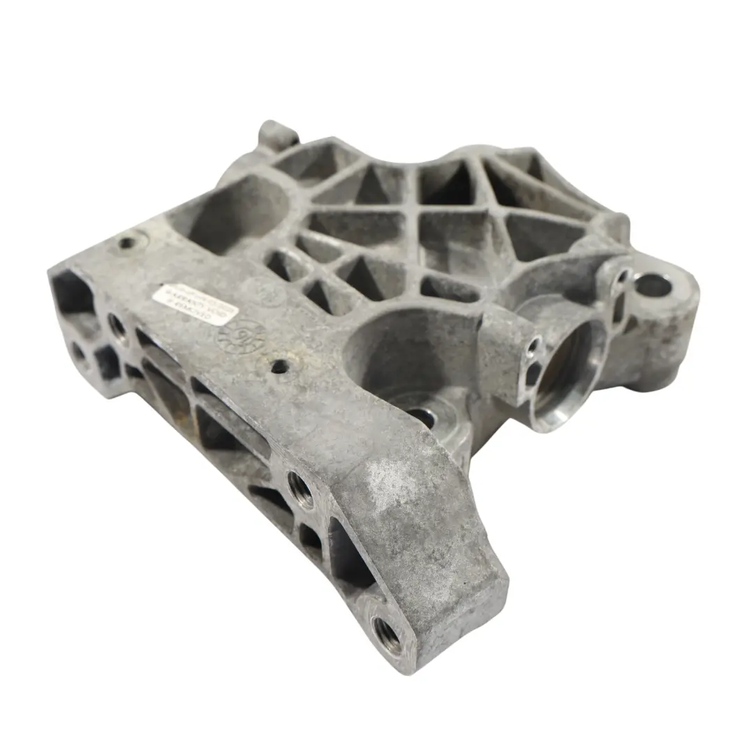 Land Rover Discovery Sport L550 Łapa Mocowania Silnika Prawa GJ32-6030-AA - SKU LR072044 - Numer Części LR072044