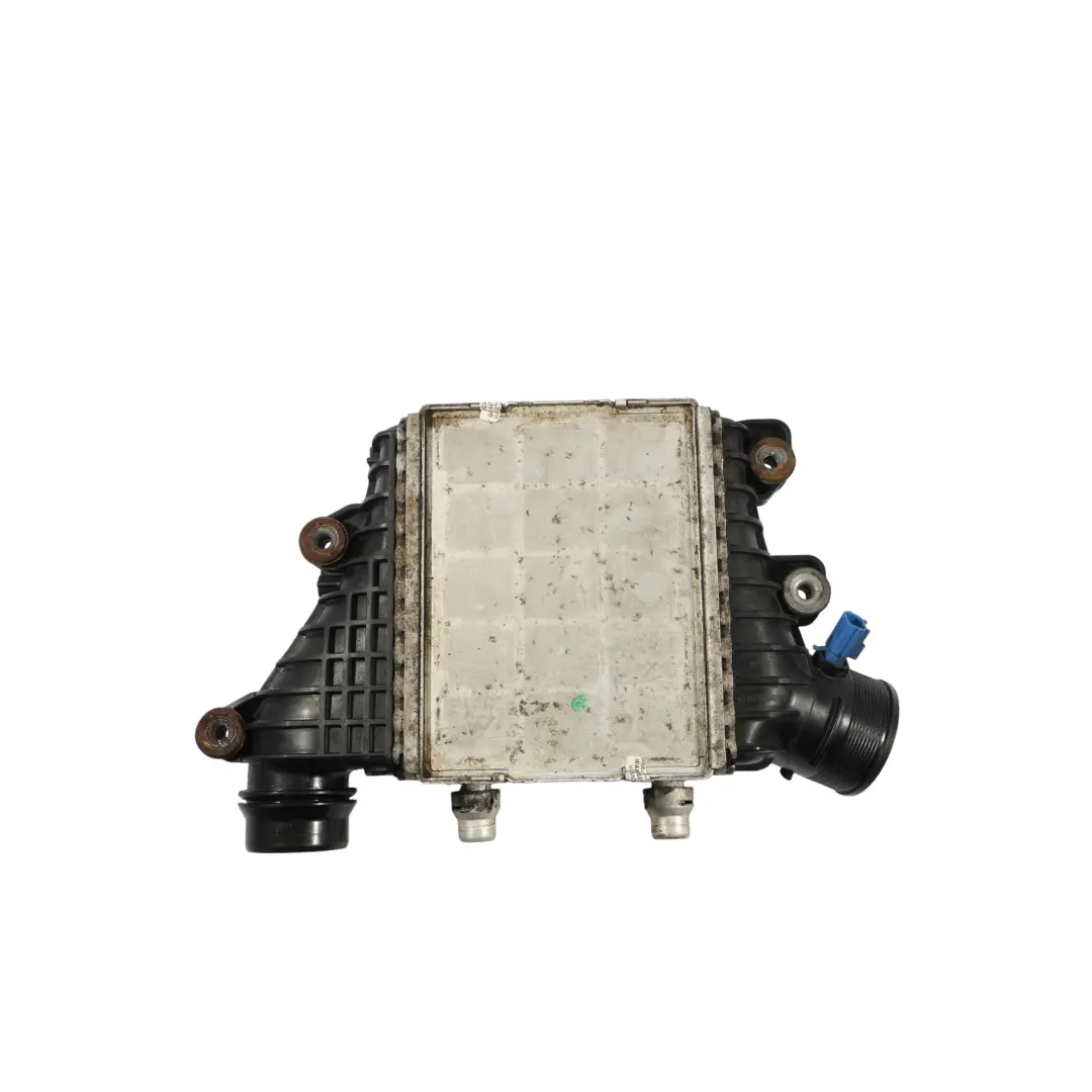 Chłodnica Powietrza Intercooler 2.0 Diesel GJ32-9L440-AB do Land Rover L550 o numerze LR072118 Land Rover L550 Chłodnica Powietrza Intercooler 2.0 Diesel GJ32-9L440-AB - SKU LR072118 - Numer Części LR072118