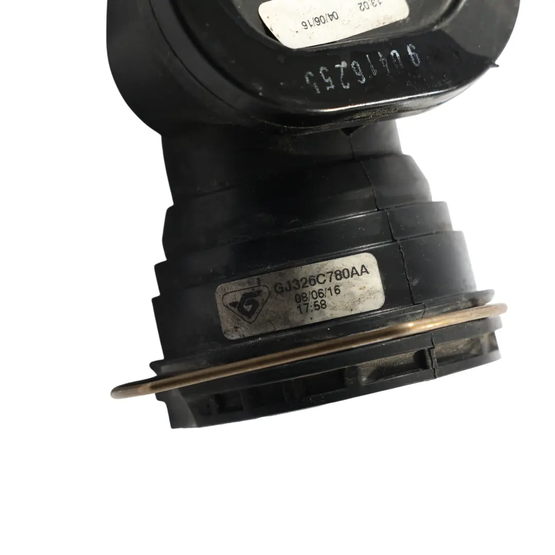 Land Rover Discovery Sport L550 2.0 Turbo Ladeluftkühler Rohr GJ32-6C780-AA - SKU LR072134 - Teilenummer LR072134