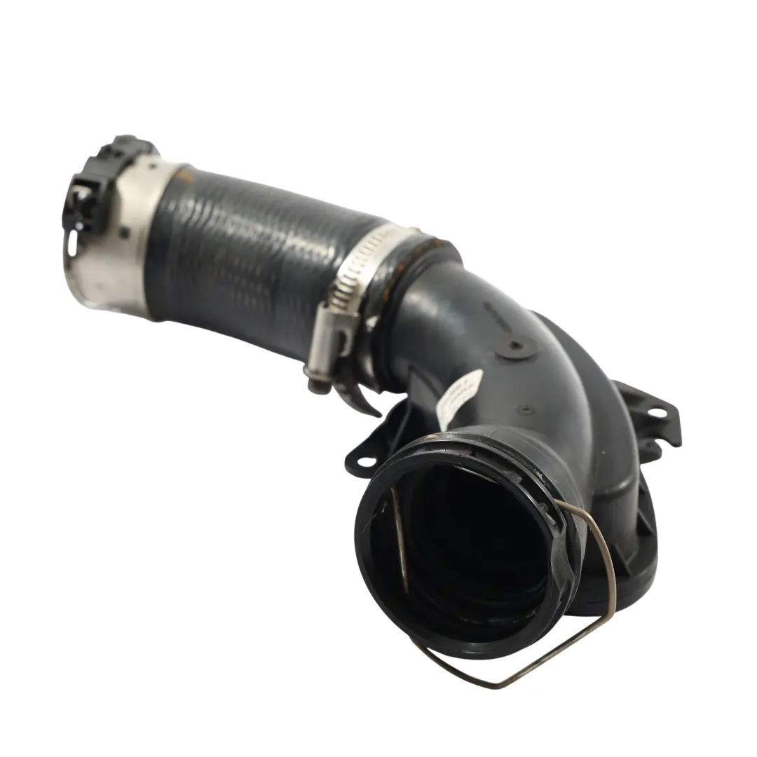 Rura Przewód Intercoolera GJ32-6C780-AA do Land Rover Discovery Sport L550 2.0 o numerze LR072134 Land Rover Discovery Sport L550 2.0 Rura Przewód Intercoolera GJ32-6C780-AA - SKU LR072134 - Numer Części LR072134