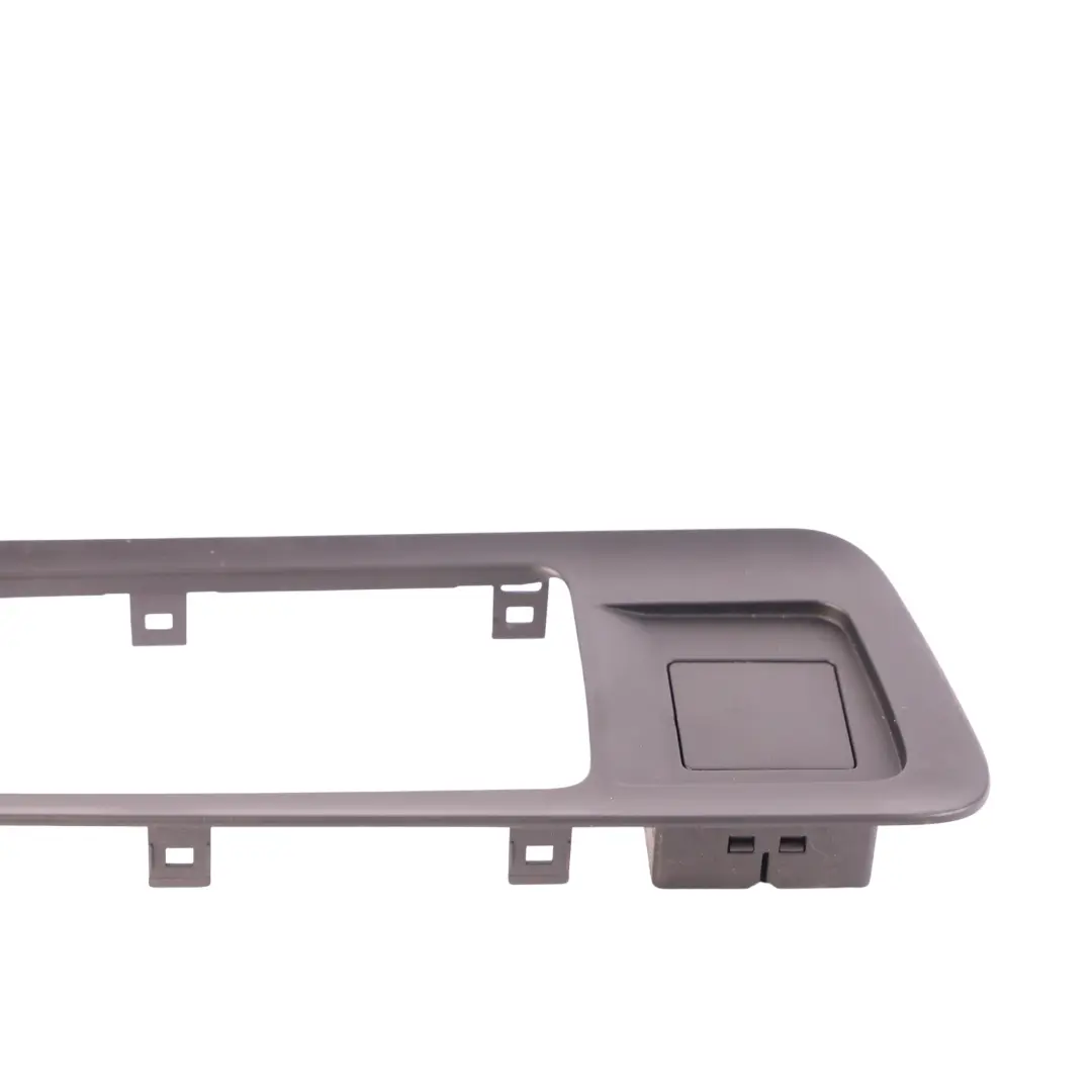 Maniglia Porta Altoparlante Sinistro FK72-18C863-BB per Land Rover Discovery L550 con numero di parte LR073074 Land Rover Discovery L550 Maniglia Porta Altoparlante Sinistro FK72-18C863-BB - SKU LR073074 - Numero di parte LR073074
