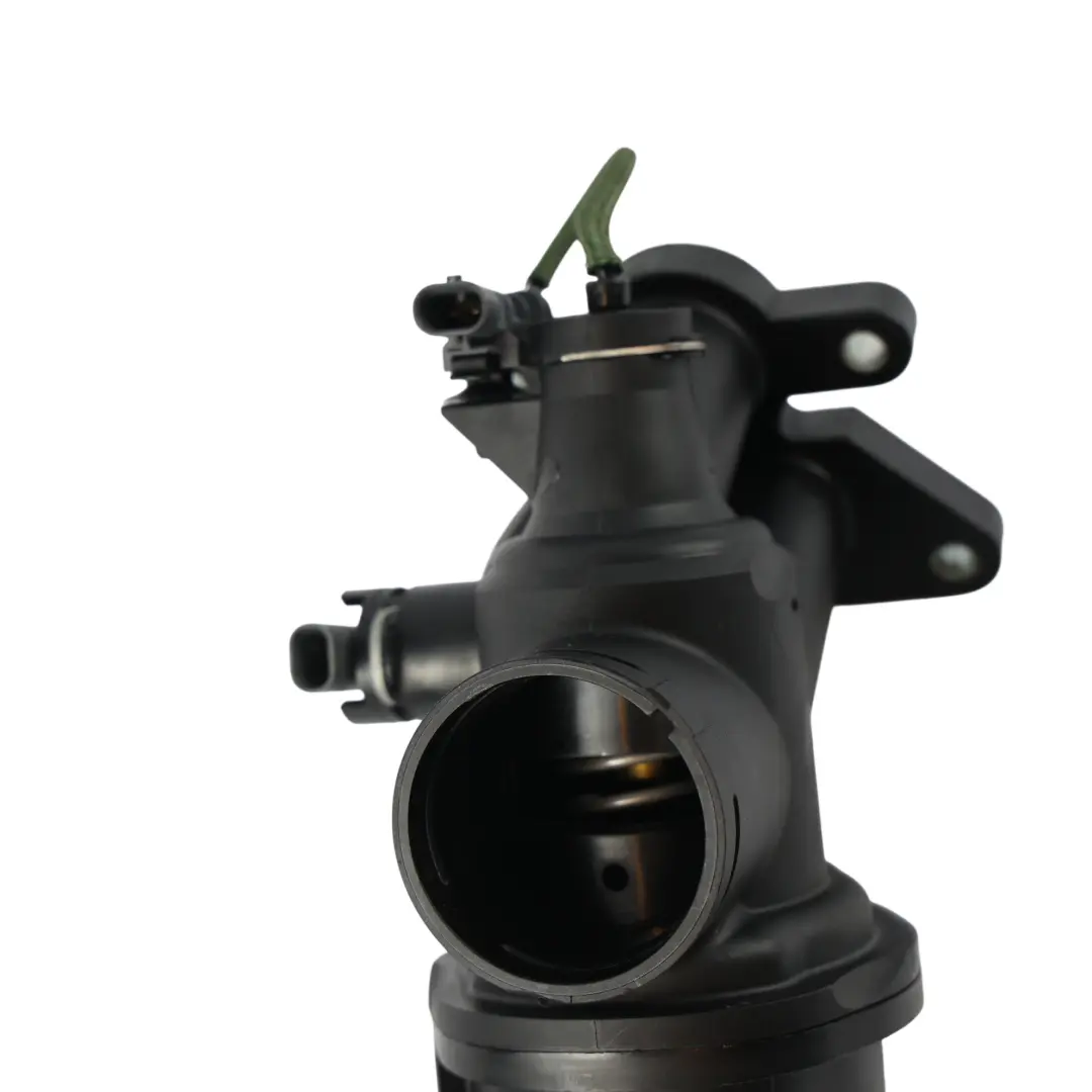 Boîtier Thermostat G4D3-8575-BE pour Land Rover Discovery Sport L550 à propos du numéro de pièce LR073694 Land Rover Discovery Sport L550 Boîtier Thermostat G4D3-8575-BE - SKU LR073694 - Numéro de pièce LR073694