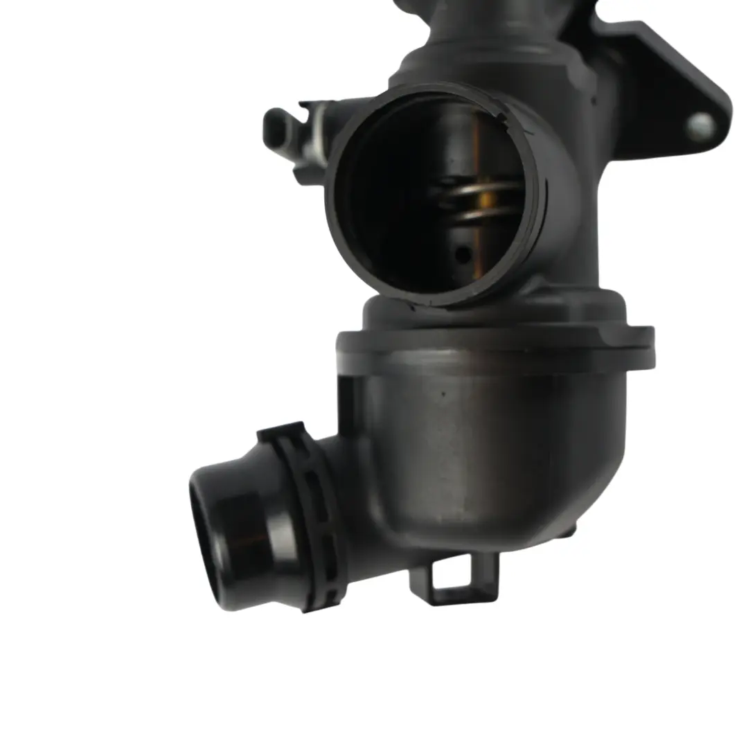 Scatola Alloggiamento Termostato G4D3-8575-BE per Land Rover Discovery Sport L550 con numero di parte LR073694 Land Rover Discovery Sport L550 Scatola Alloggiamento Termostato G4D3-8575-BE - SKU LR073694 - Numero di parte LR073694