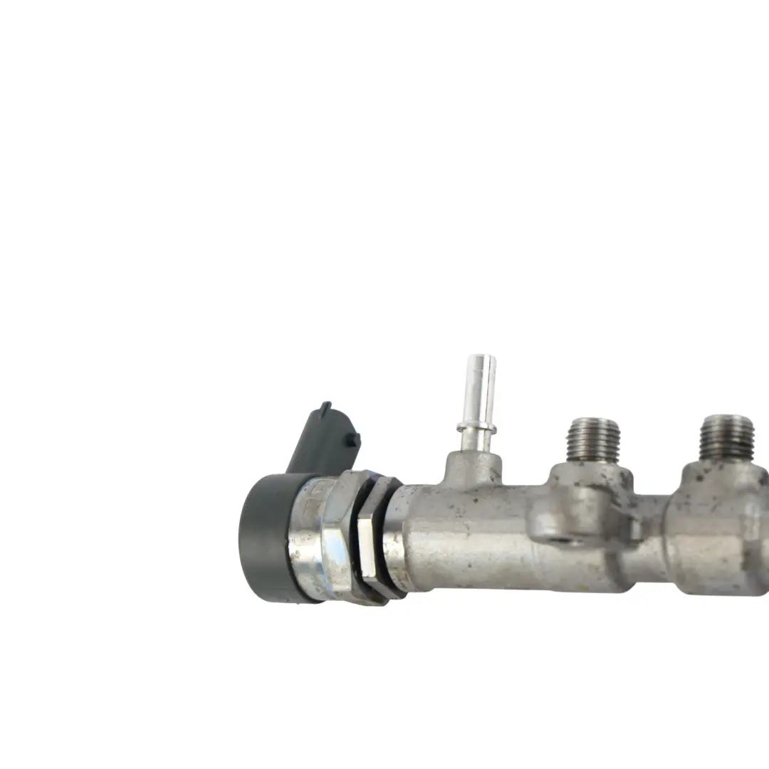 Tubería Inyector Combustible 2.0 G4D3-2D280-AA para Land Rover Discovery Sport L550 con número de pieza LR073706 Land Rover Discovery Sport L550 Tubería Inyector Combustible 2.0 G4D3-2D280-AA - SKU LR073706 - Número de pieza LR073706