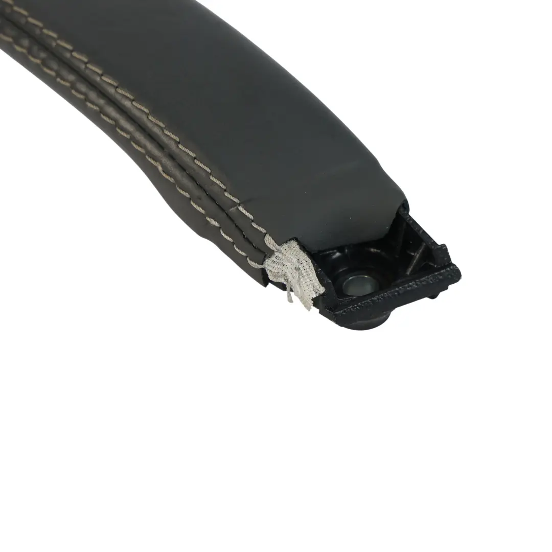 Klamka Wewnętrzna Drzwi Prawy Przód Tył do Land Rover Discovery Sport L550 o numerze LR076159 Land Rover Discovery Sport L550 Klamka Wewnętrzna Drzwi Prawy Przód Tył - SKU LR076159 - Numer Części LR076159