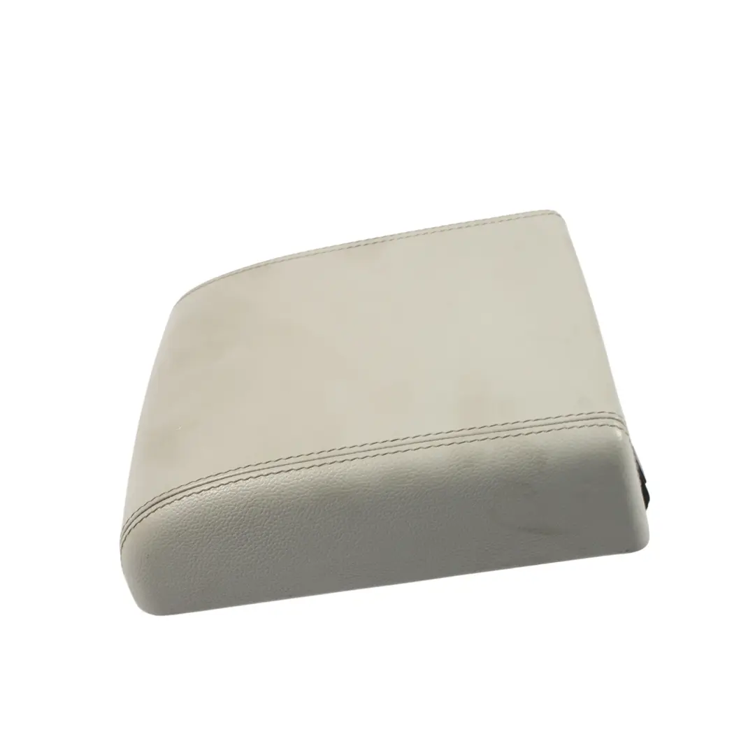 Front Mittelkonsole Armlehne Cirrus für Land Rover Discovery Sport L550 mit Teilenummer LR102232 Land Rover Discovery Sport L550 Front Mittelkonsole Armlehne Cirrus - SKU LR102232 - Teilenummer LR102232