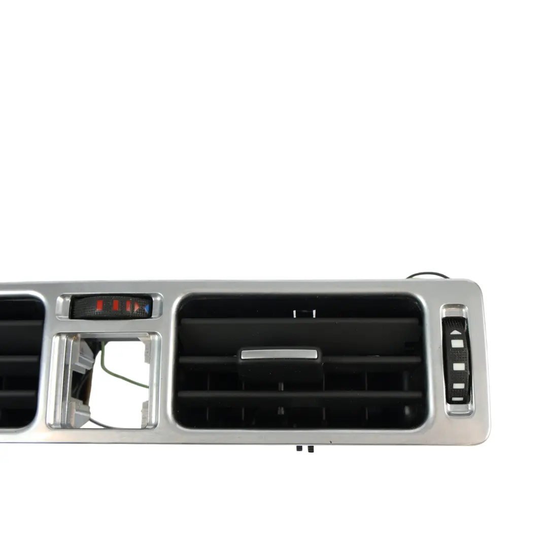 Griglia Aerazione Cruscotto Centrale Ugello per Range Rover L322 con numero di parte LRGJBD500240PUY Range Rover L322 Griglia Aerazione Cruscotto Centrale Ugello - SKU LRGJBD500240PUY - Numero di parte LRGJBD500240PUY