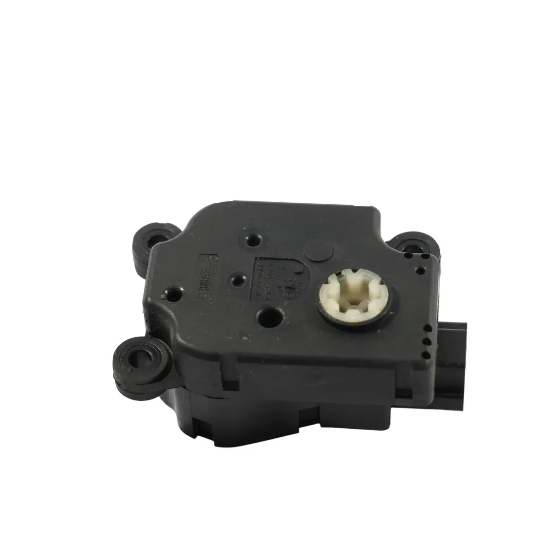 Land Rover Discovery 3 L319 Moteur Du Volet De Chauffage Intérieur - SKU MF113930-0681 - Numéro de pièce MF113930