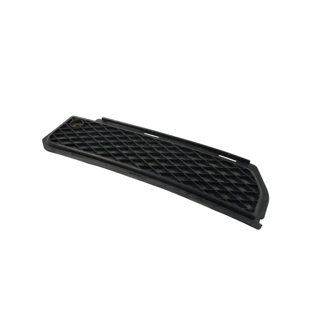 W452 Roadster Paraurti Posteriore Griglia Destro 00 per Smart con numero di parte Q0010036V005000000 Smart W452 Roadster Paraurti Posteriore Griglia Destro 00 - SKU Q0010036V005000000 - Numero di parte Q0010036V005000000