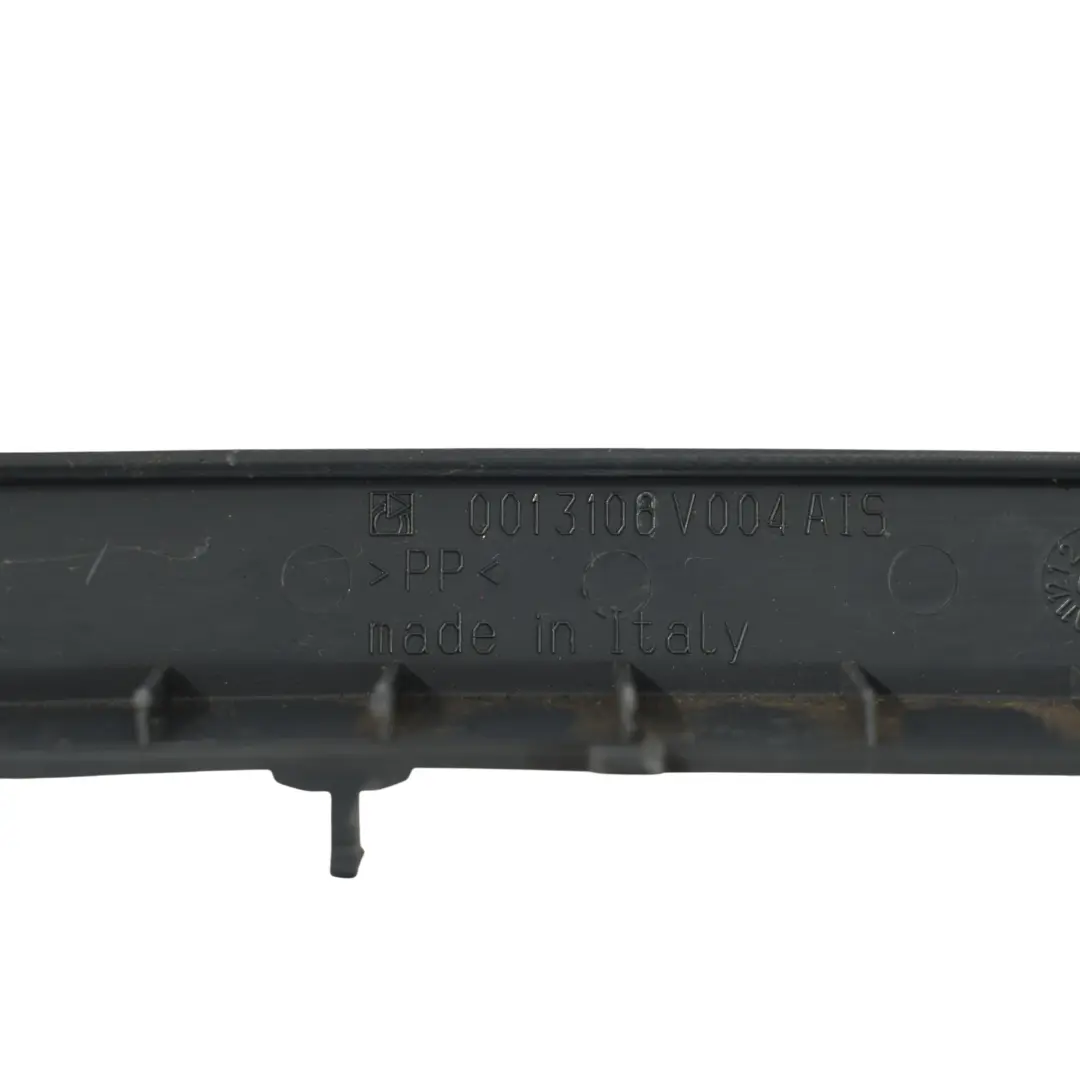 W452 Consola Central Cubierta Panel Embellecedor para Smart Roadster con número de pieza Q0013108V004 Smart Roadster W452 Consola Central Cubierta Panel Embellecedor - SKU Q0013108V004 - Número de pieza Q0013108V004