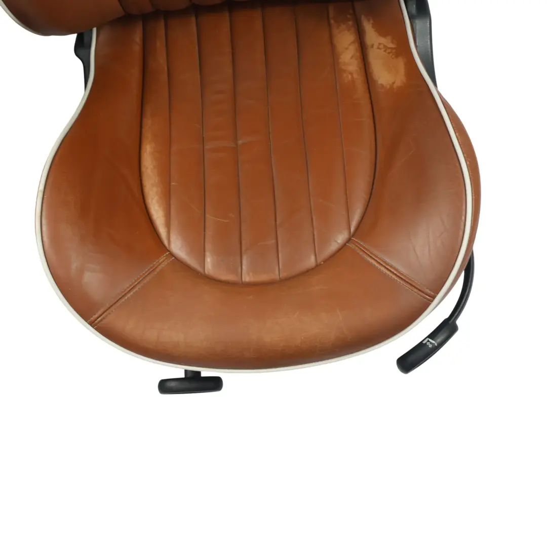 Fotel Fotele Skóra Sport Sidewalk Grzane Zestaw do Mini o numerze R52 Mini Fotel Fotele Skóra Sport Sidewalk Grzane Zestaw - SKU R52-SPORT-LEATHER-SEATS-SET-LNPR - Numer Części R52