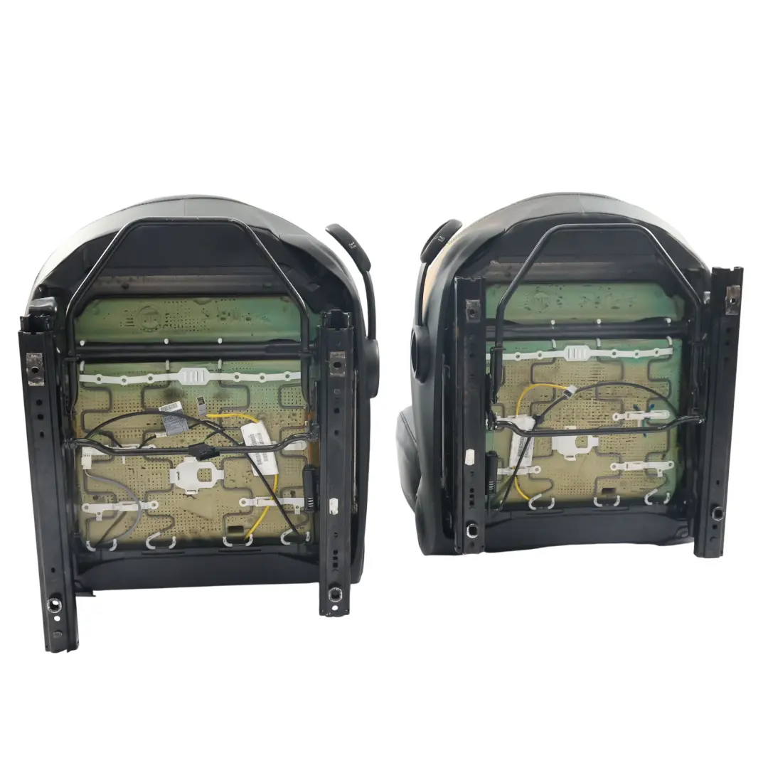 Komplet Foteli Sport Przód Tył Czarna Skóra do Mini Cooper One R56 o numerze R56-SEATS-SPORT-LEATHER-SET-T8E1 Mini Cooper One R56 Komplet Foteli Sport Przód Tył Czarna Skóra - SKU R56-SEATS-SPORT-LEATHER-SET-T8E1-2 - Numer Części R56-SEATS-SPORT-LEATHER-SET-T8E1