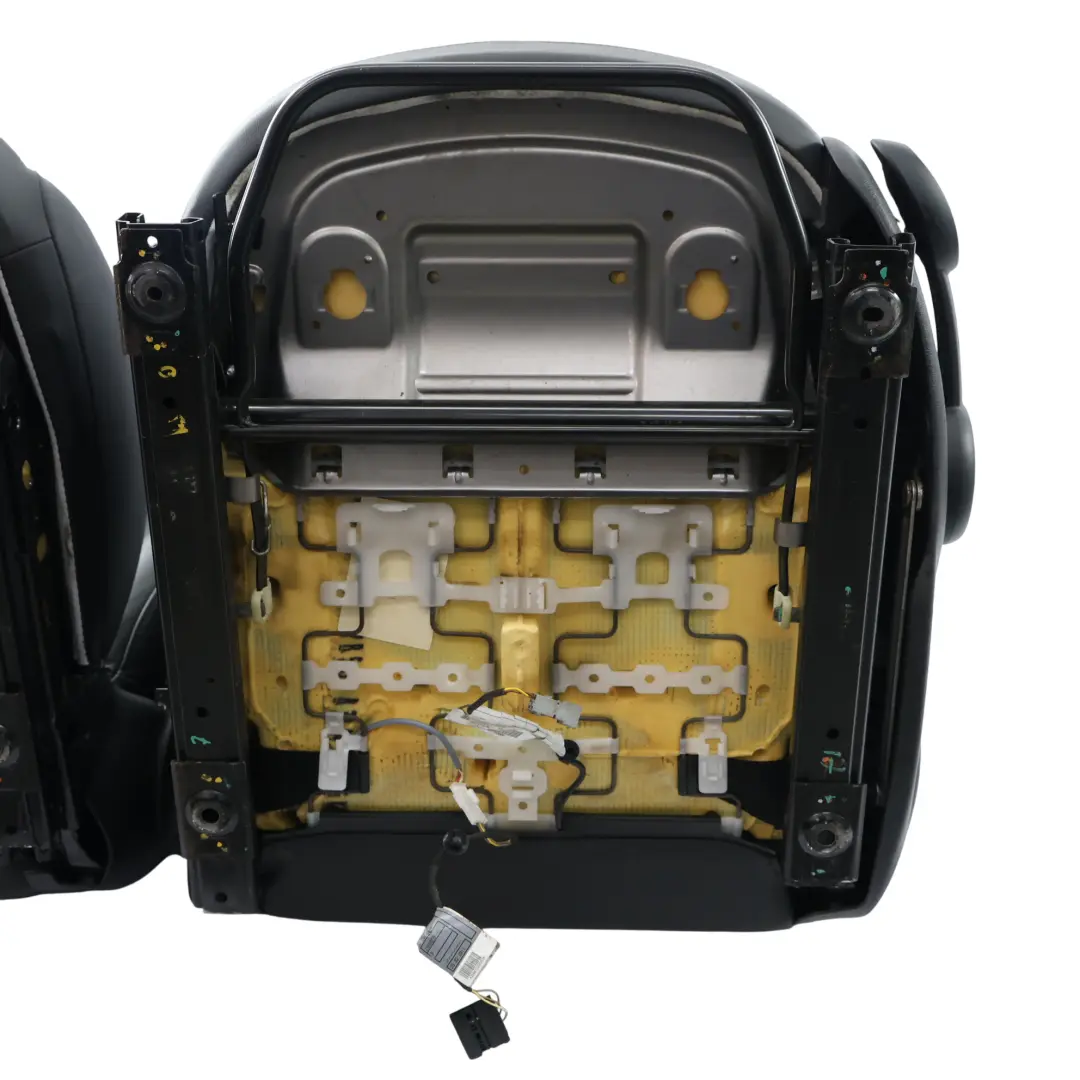 Interni Pelle Nera Sedili Anteriori Posteriori per Mini Cooper R60 Countryman Sport con numero di parte 9806611 Mini Cooper R60 Countryman Sport Interni Pelle Nera Sedili Anteriori Posteriori - SKU R60-SPORT-BLACK-LEATHER-SEATS-T6E1 - Numero di parte 9806611