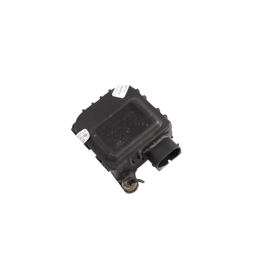 Cabin Air Flap Motor Actuator to Porsche Carrera 996 with Part number 1J2907511D Porsche Carrera 996 Cabin Air Flap Motor Actuator - SKU RHD-1J2907511D - Part number 1J2907511D