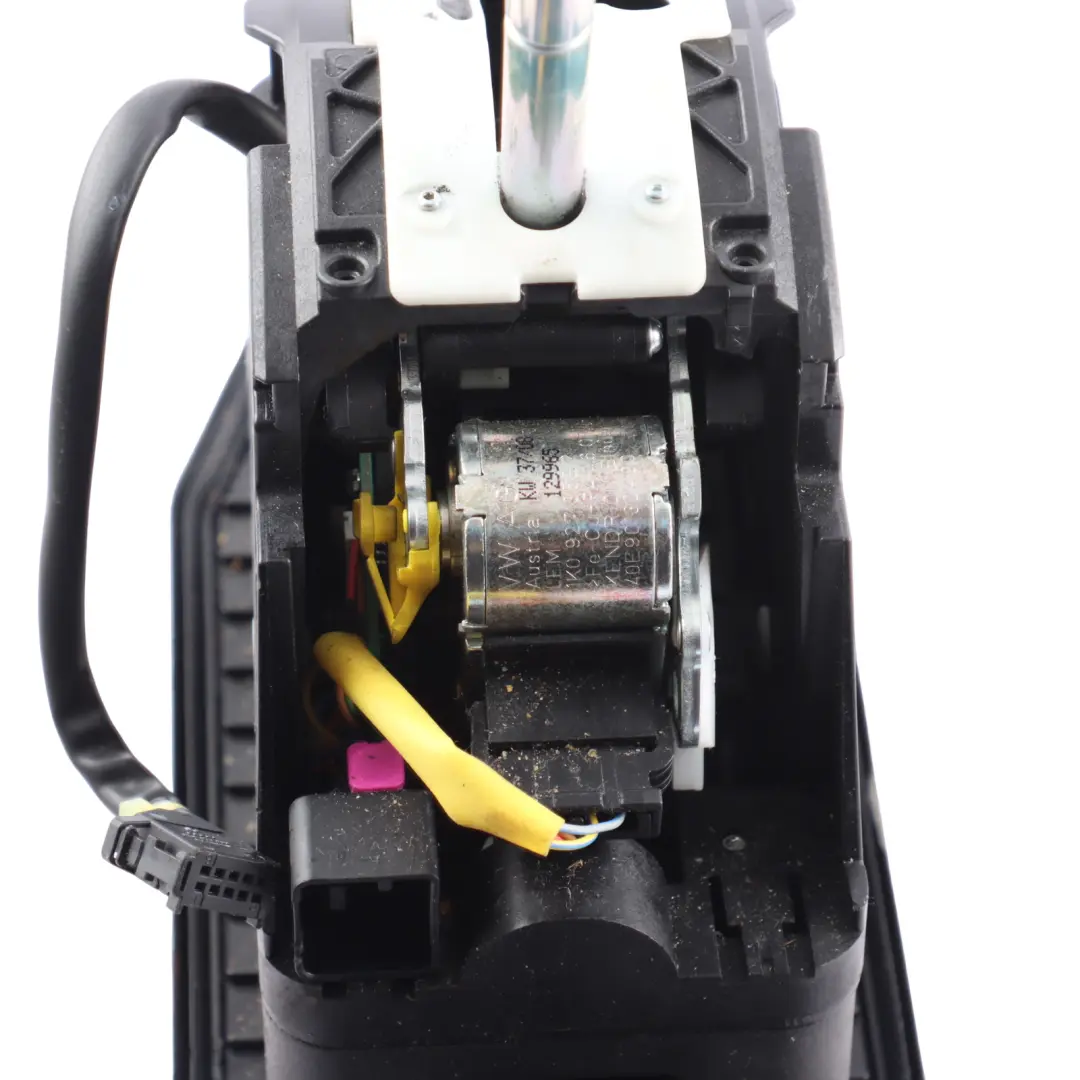 Selector Mechanism Automatic Gearbox to Volkswagen Passat CC Gear with Part number 3C2713025H Volkswagen Passat CC Gear Selector Mechanism Automatic Gearbox - SKU RHD-3C2713025H - Part number 3C2713025H