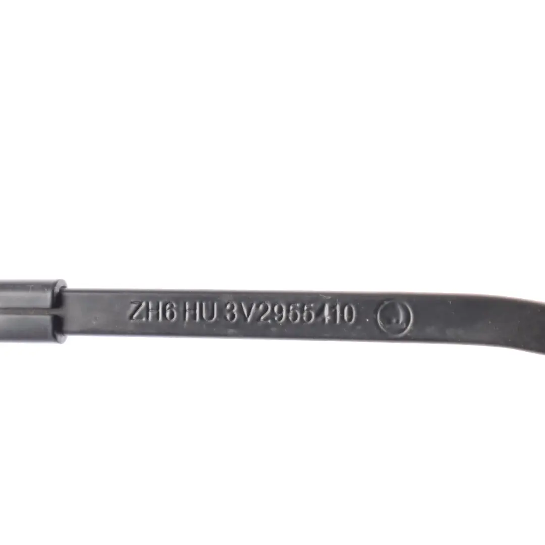 Mk3 3V Front Windcreen Aero Wiper Arm Right O/S to Skoda Superb with Part number 3V2955410 Skoda Superb Mk3 3V Front Windcreen Aero Wiper Arm Right O/S - SKU RHD-3V2955410 - Part number 3V2955410