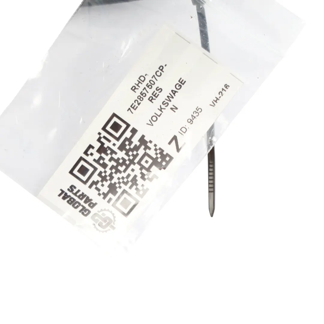 VW Volkswagen Transporter T5 Wing Mirror Left N/S Reflex Silver - A7W 7E2857507C - SKU RHD-7E2857507CP-RES - Part number 7E2857507CP